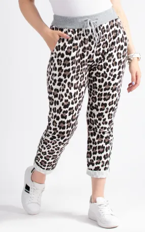 Basic Jogger | White Leopard Print