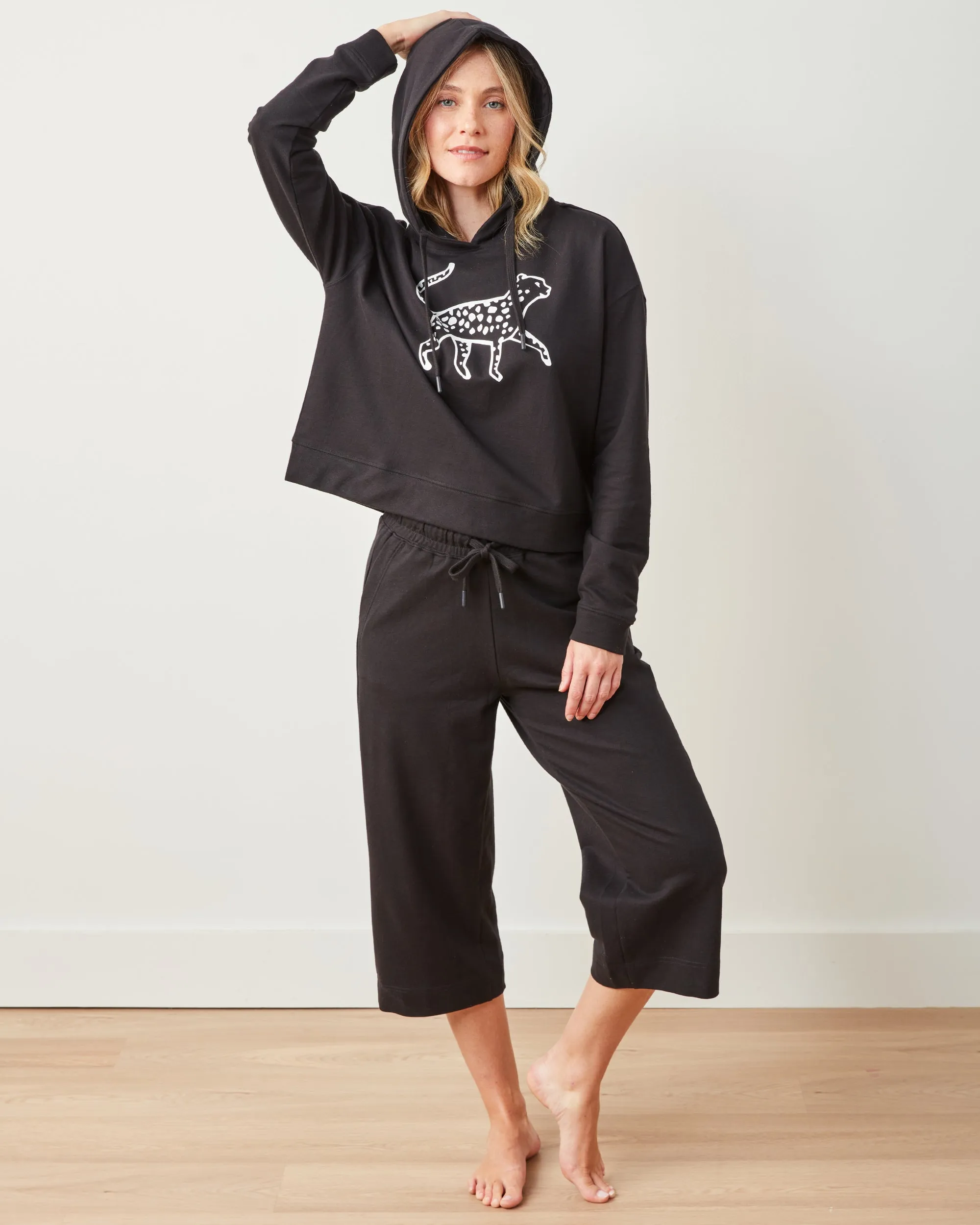 Black - Down Time Cropped Sweatpants - Cropped Sweatpants