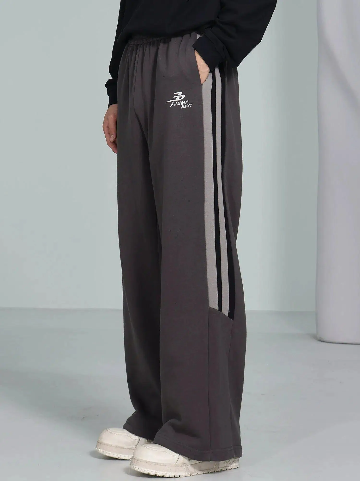 Casual Sweatpants With Bootcut And Stripes