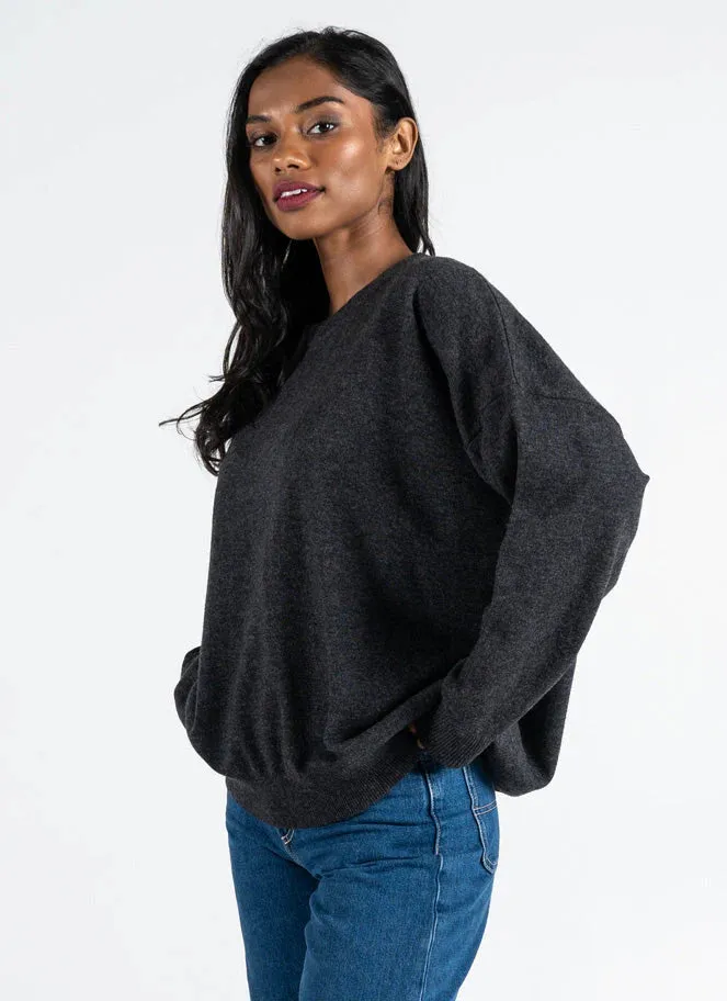 C'est Moi, CESWT4305 Relaxed Light Weight Crew Neck Sweater, Heather Black