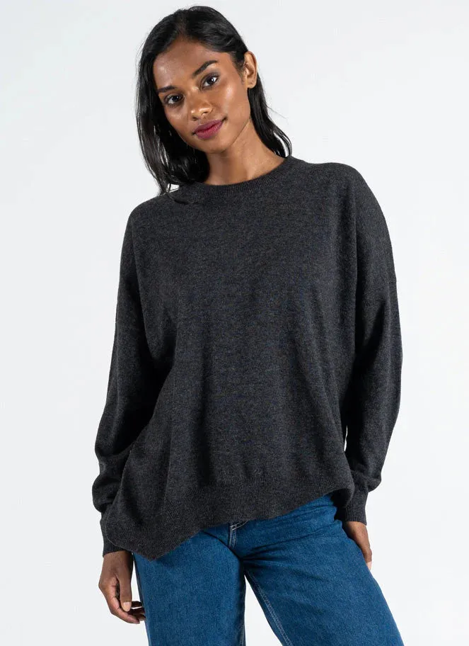 C'est Moi, CESWT4305 Relaxed Light Weight Crew Neck Sweater, Heather Black