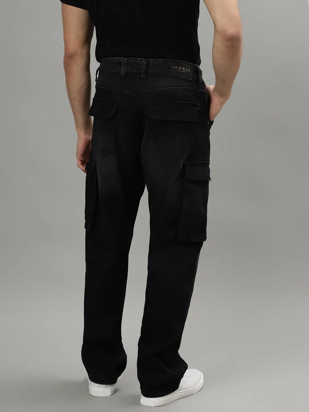 Iconic Men Black Solid Regular Fit Mid-Rise Jeans