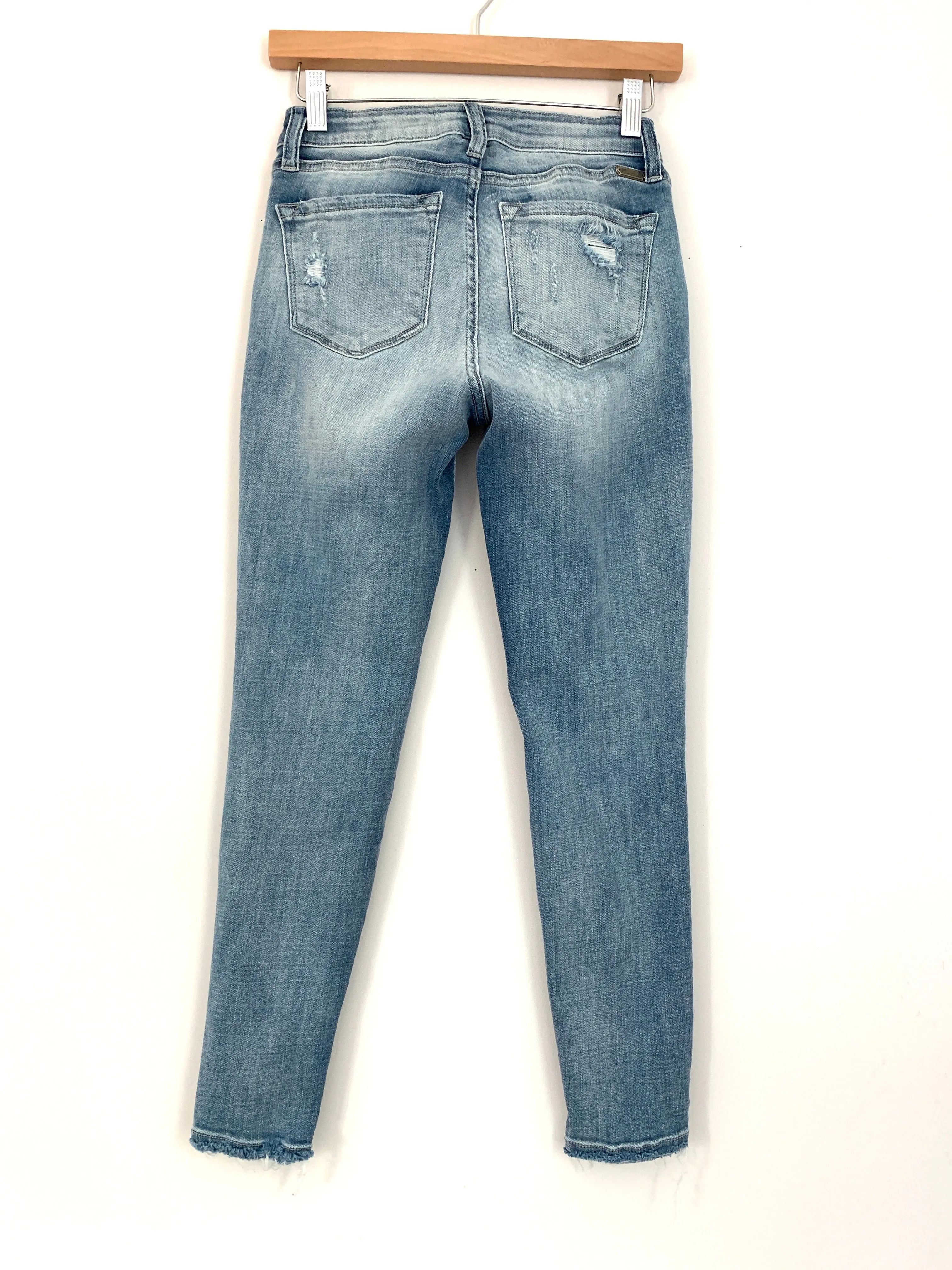 Kancan Light Wash Distressed Jeans- Size 26 (Inseam 26”)