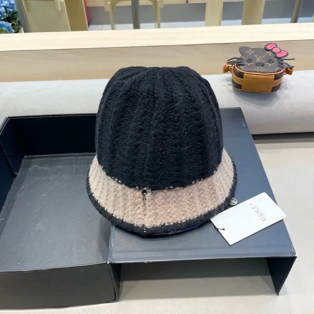 KNIT BUCKET HAT IN BLACK MIX LIGHT BROWN WOOL 431639