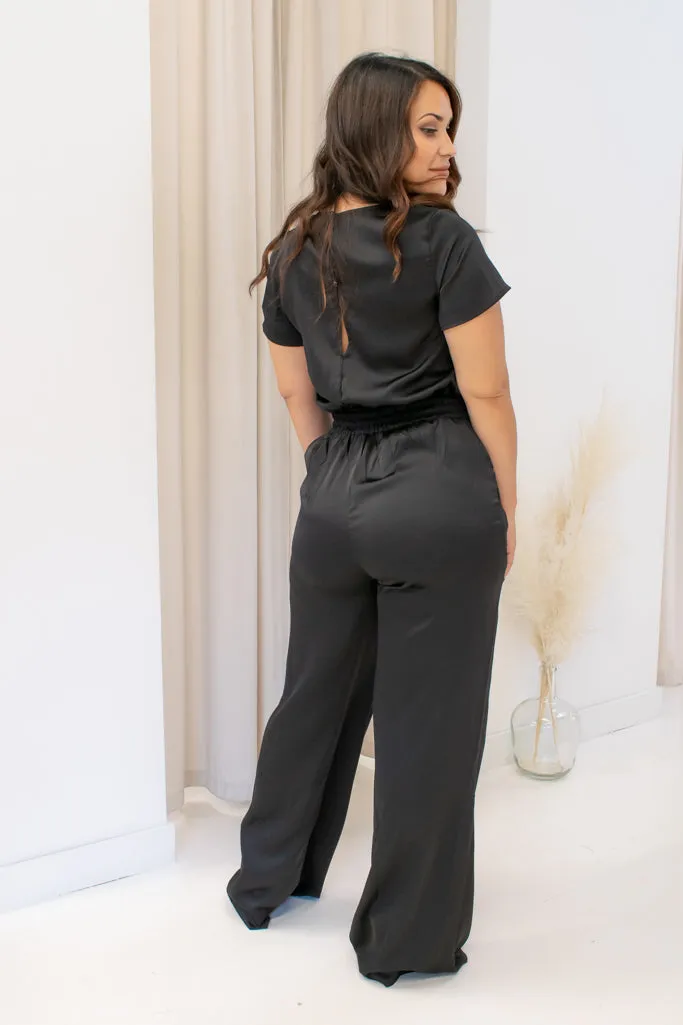 NEW SEOLE SATIN JUMPSUIT (BLACK)