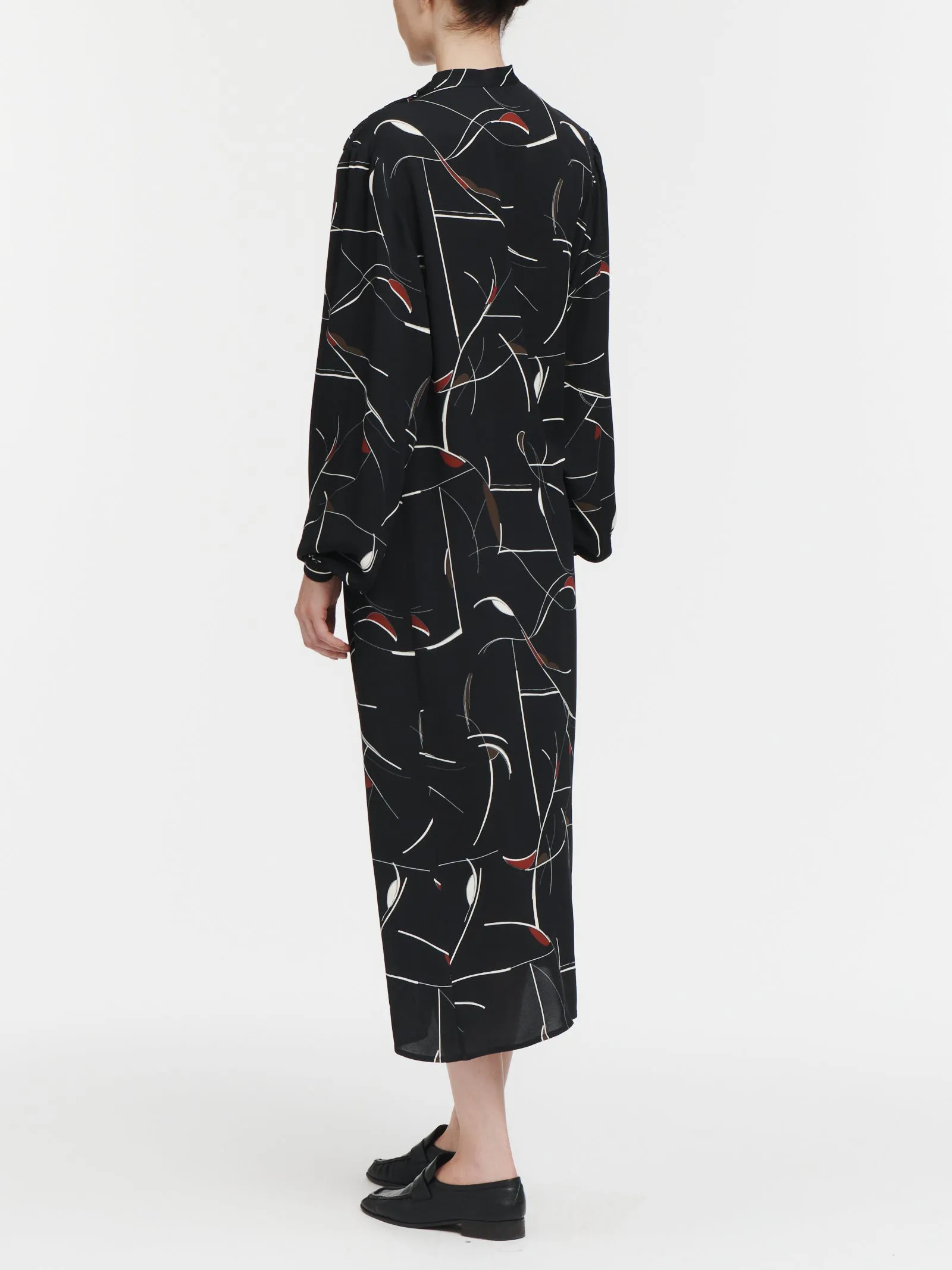 Pleated Blouson Dress in Eileen Grey Lacquer Print