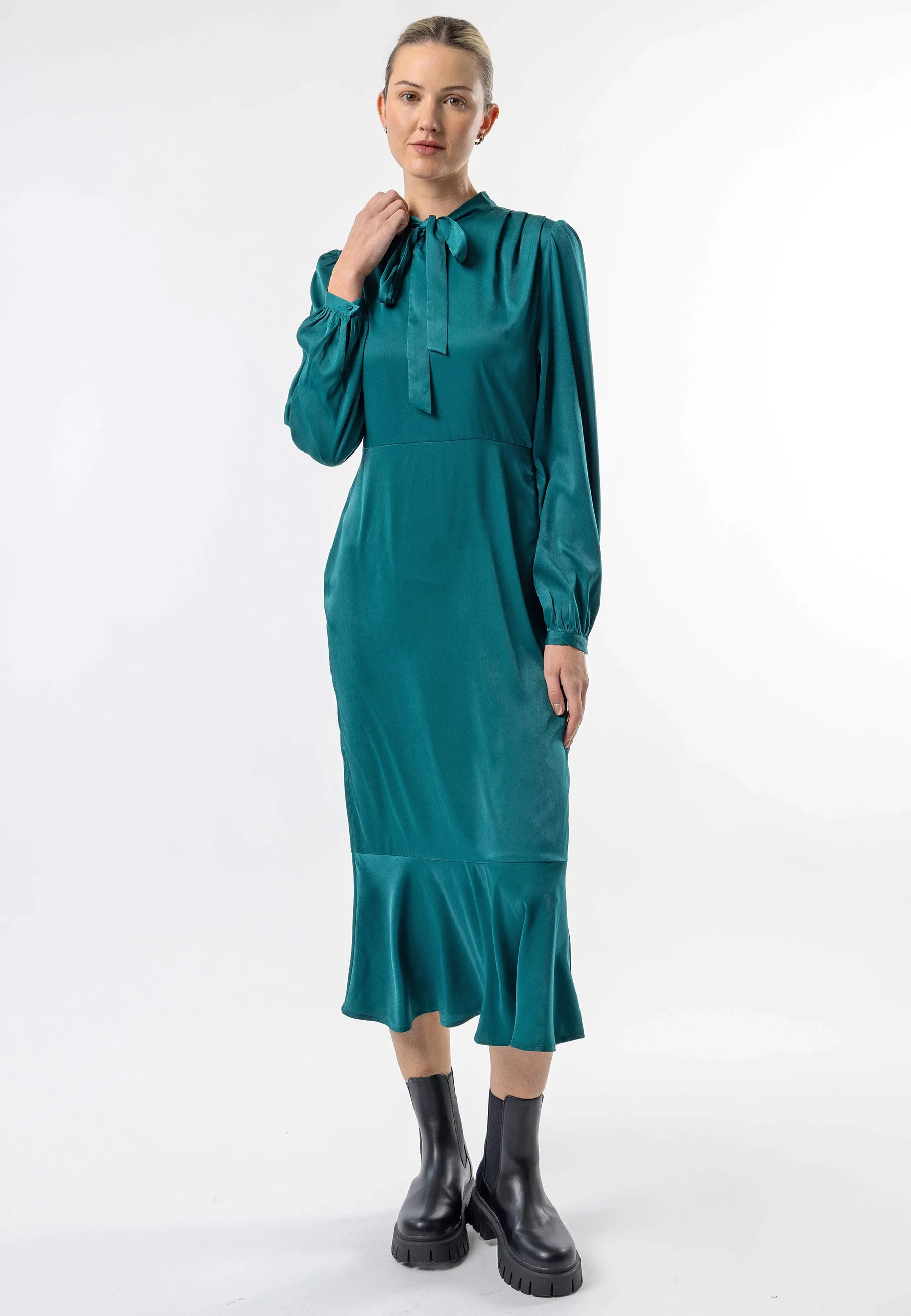 Tie Neck Satin Midi Dress in Green