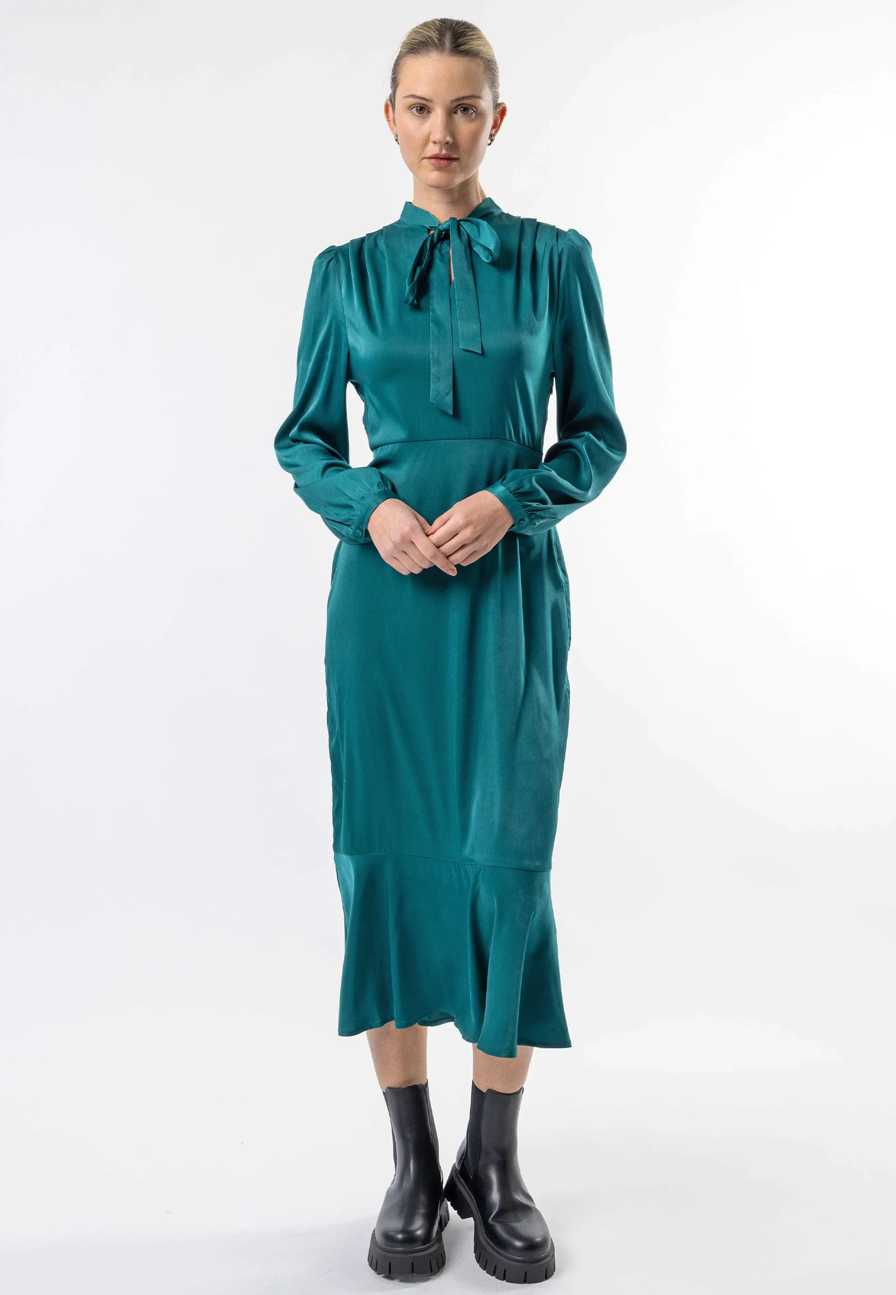 Tie Neck Satin Midi Dress in Green