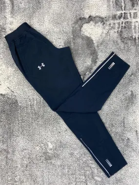 UNDER ARMOUR - QUALIFIER TROUSERS - BLACK