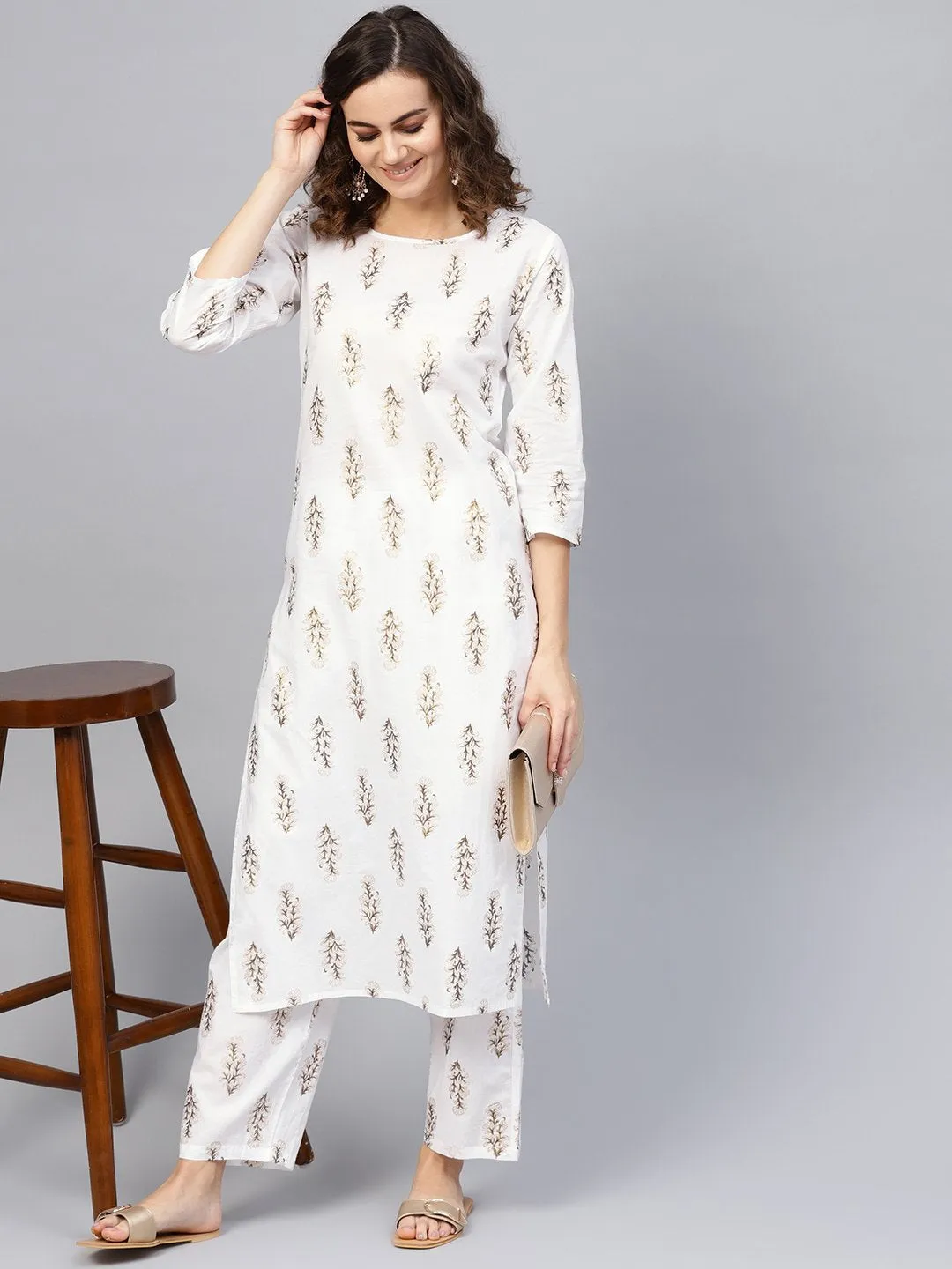 Women Off-White & Golden Printed Kurta With Trousers